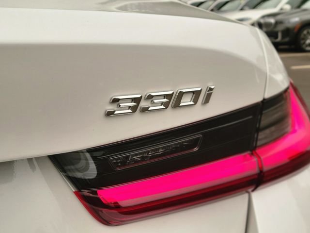 New 2026 White BMW 330i xDrive image 11