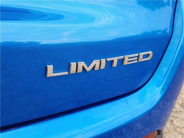 Used 2025 Blue Jeep Limited 4x4 image 9