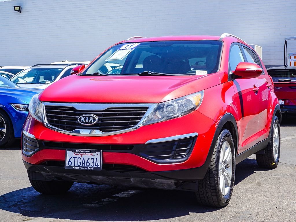 Used 2011 Red Kia LX image 3