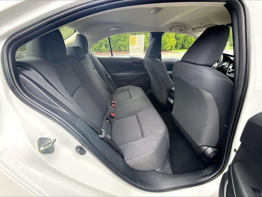 Used 2023 White Toyota LE image 16