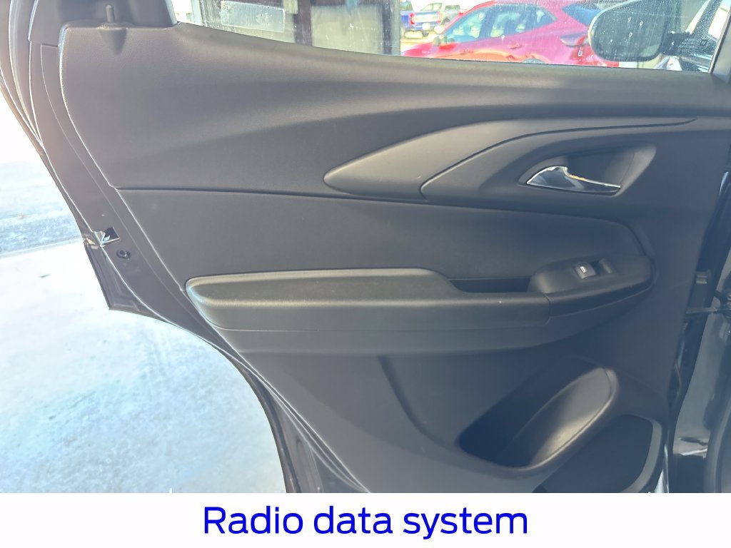 Certified Used 2025 Mosaic Black Metallic Chevrolet LT image 37