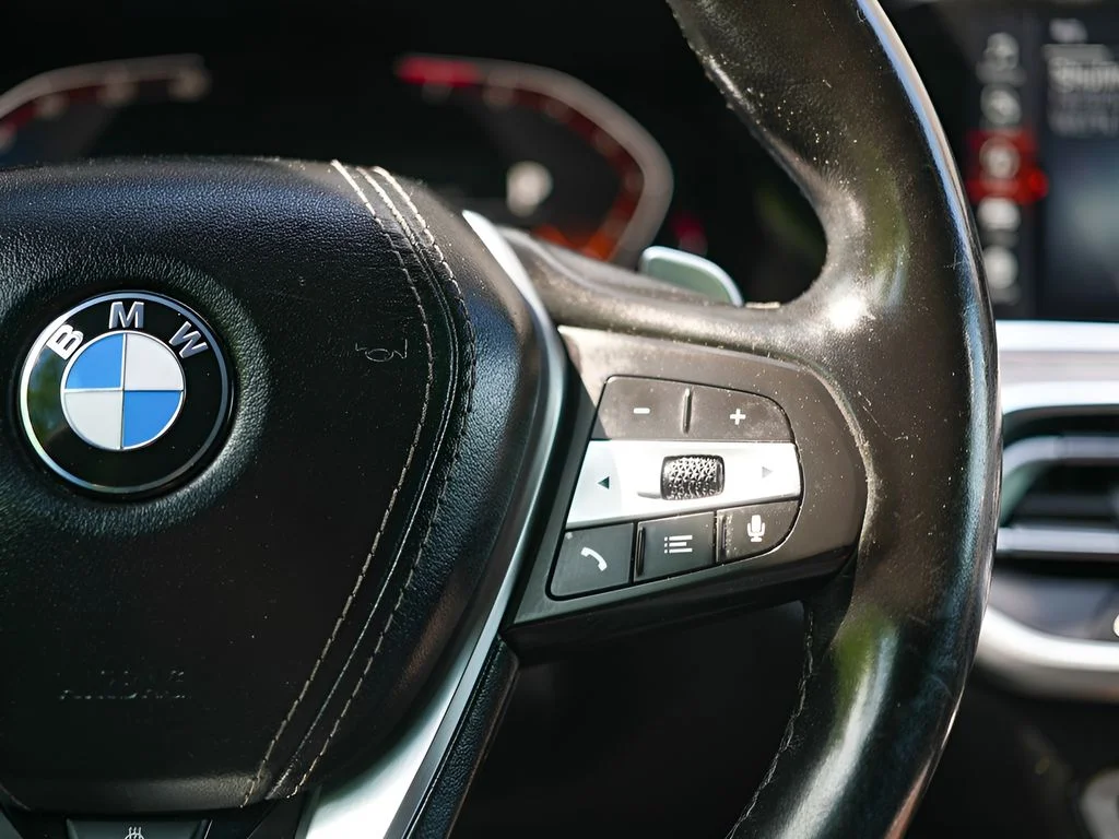Used 2019 Gray BMW xDrive40i image 22