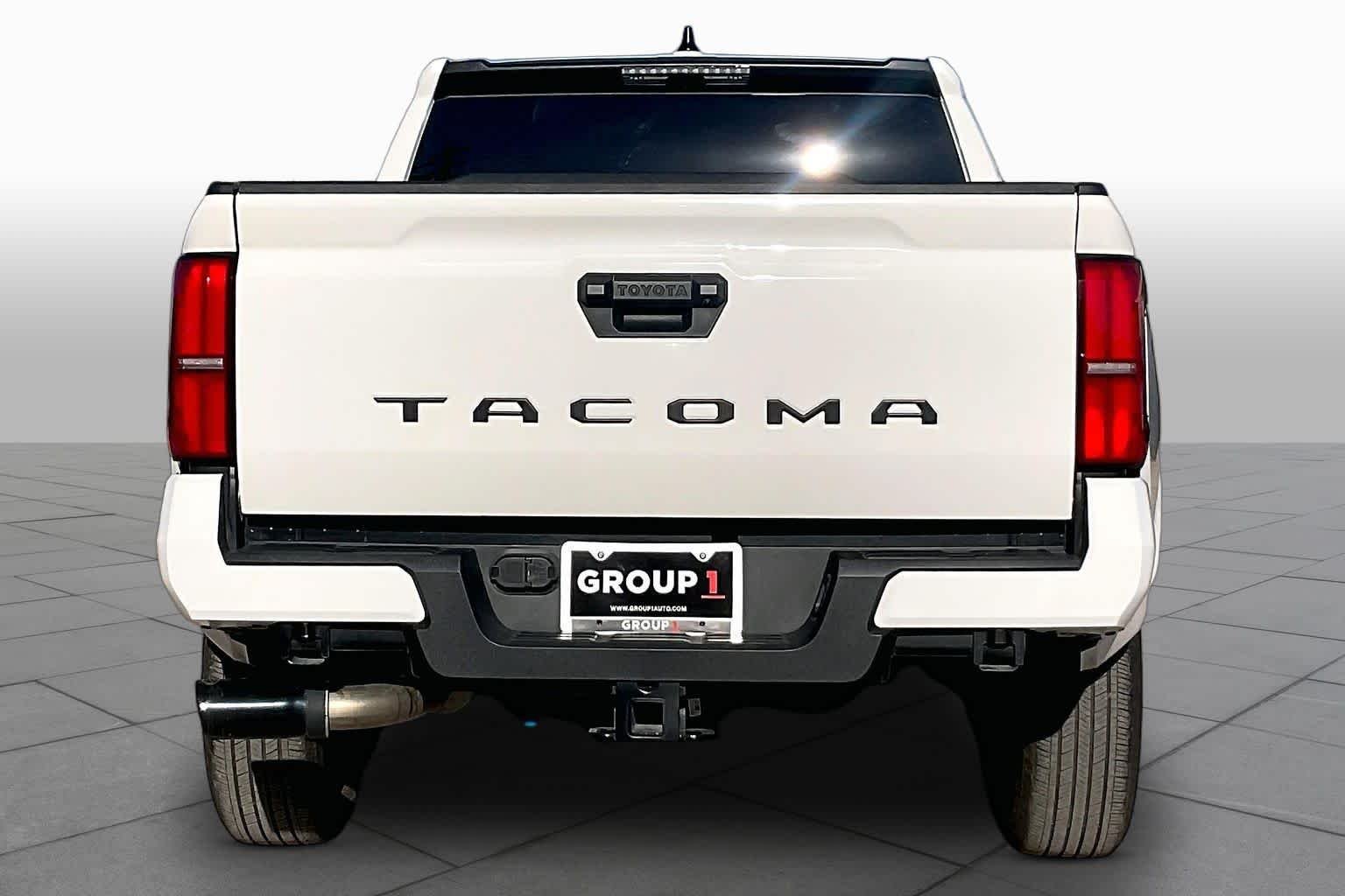 Used 2026 Ice Cap Toyota SR5 image 5