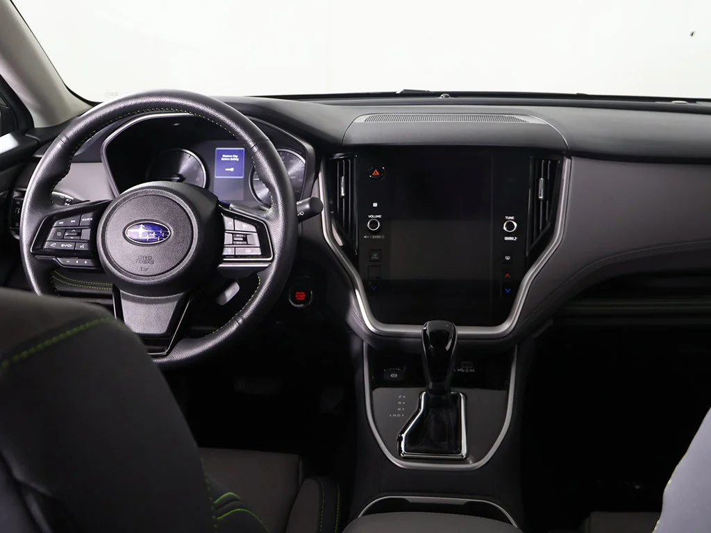 Used 2025 Black Subaru Onyx Edition image 33