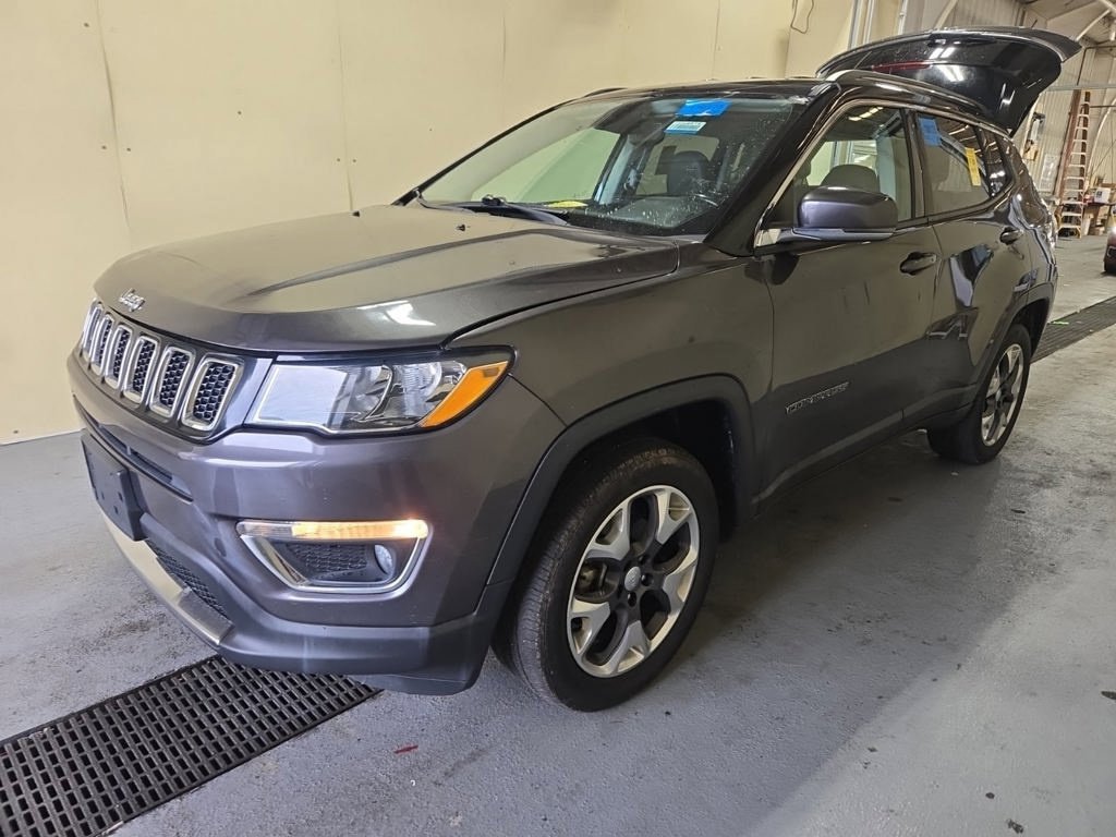 Used 2020 Gray Jeep Limited image 14