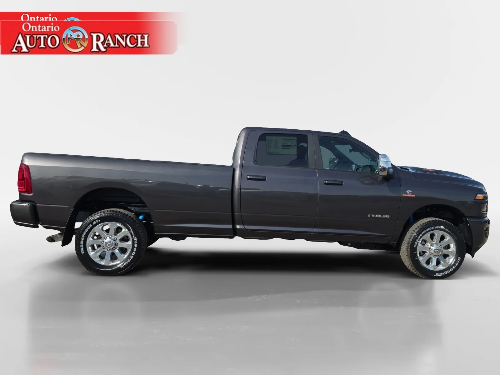 New 2027 Granite Crystal Metallic Clearcoat Ram Laramie image 6