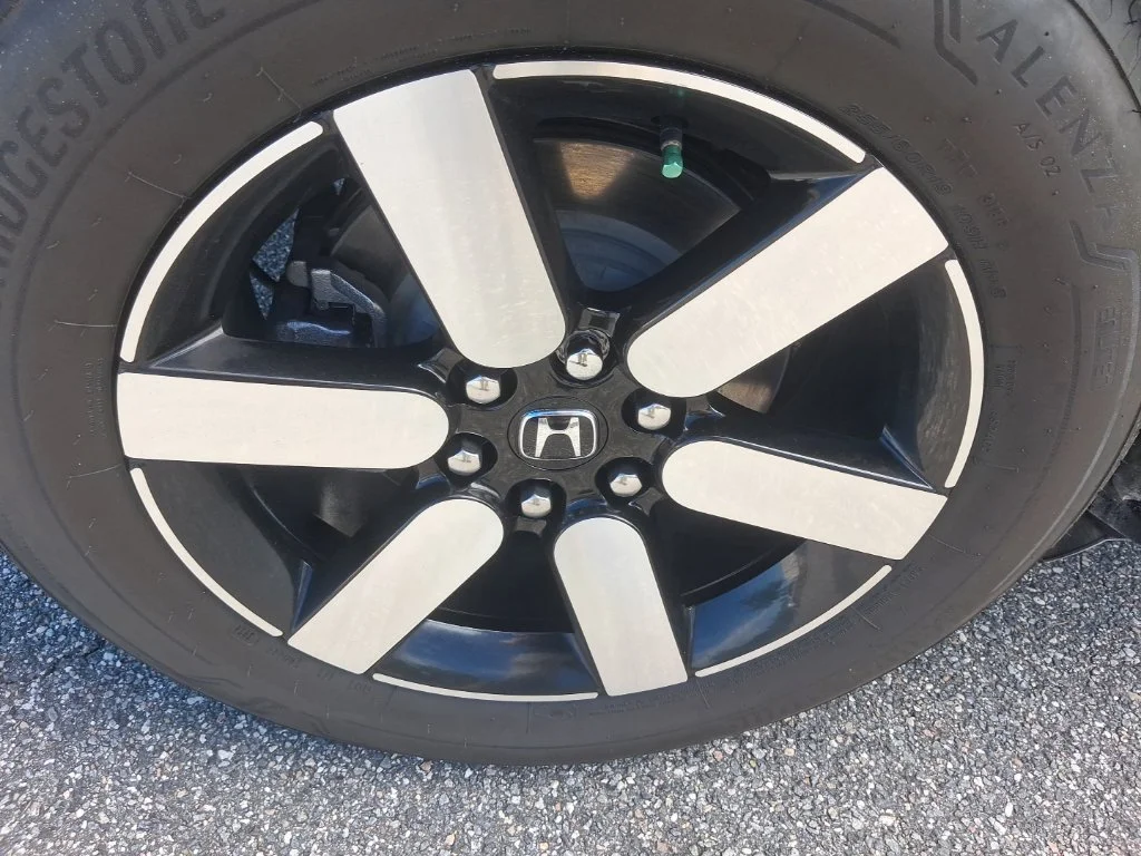 Used 2024  Honda Touring image 16