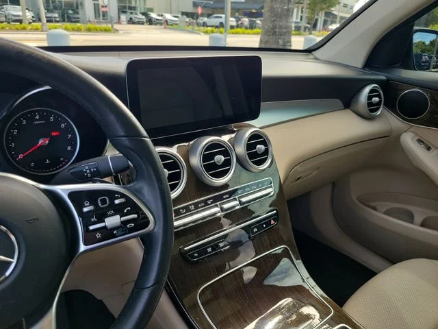 Used 2021 Blue Mercedes-Benz GLC 300 image 29