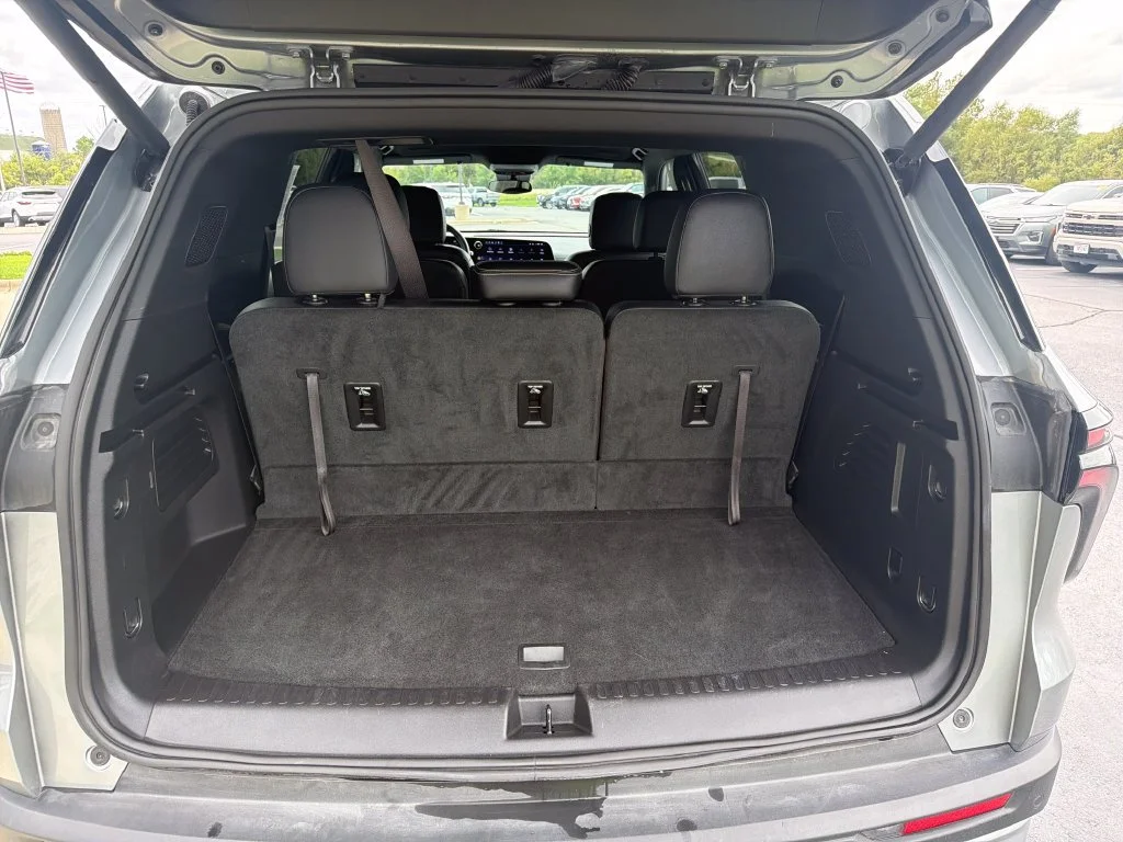 2026 Chevrolet Traverse LT - Photo 31