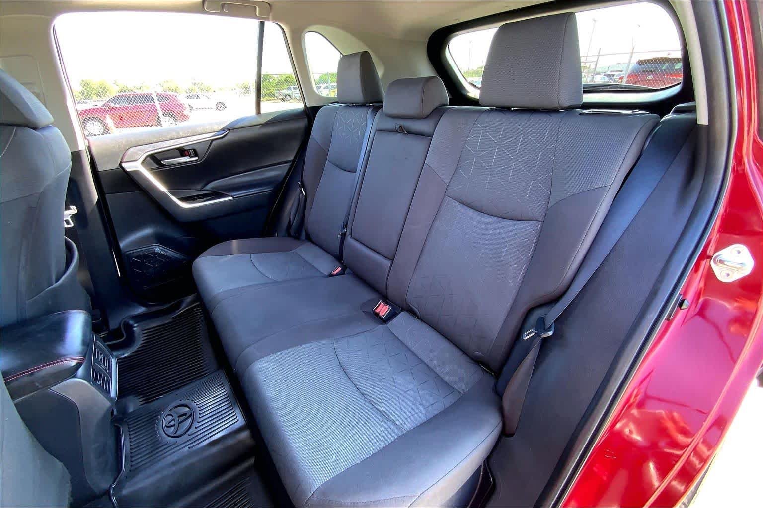 Used 2022 Ruby Flare Pearl Toyota Hybrid XLE image 20