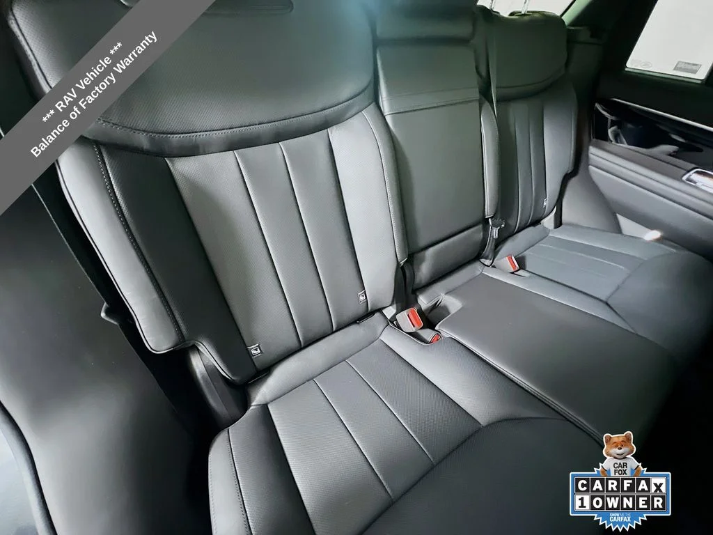 Used 2024 Carpathian Gray Premium Metallic Land Rover SE image 29