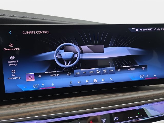 Certified Used 2025 Black Sapphire Metallic BMW 760i xDrive image 21