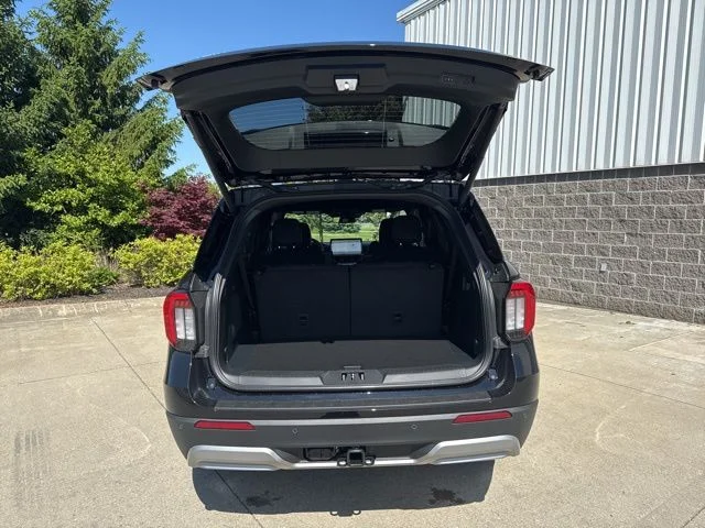 New 2026 Agate Black Metallic Ford Platinum™ image 6