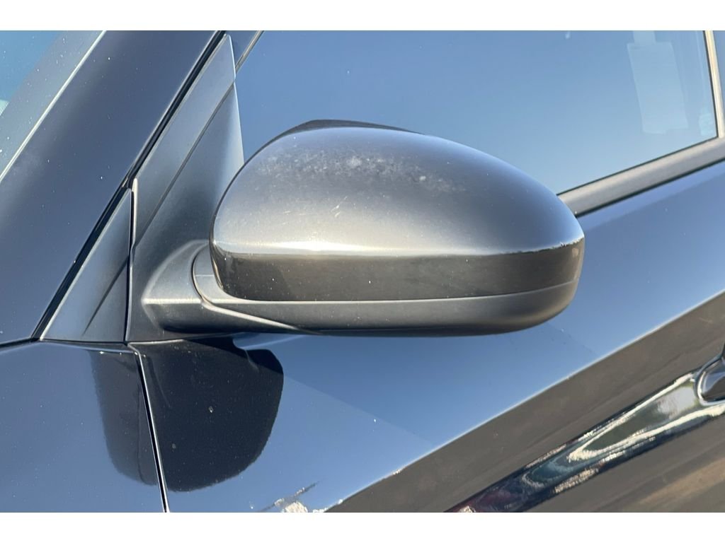 Used 2016 Ash Black Hyundai SE image 17