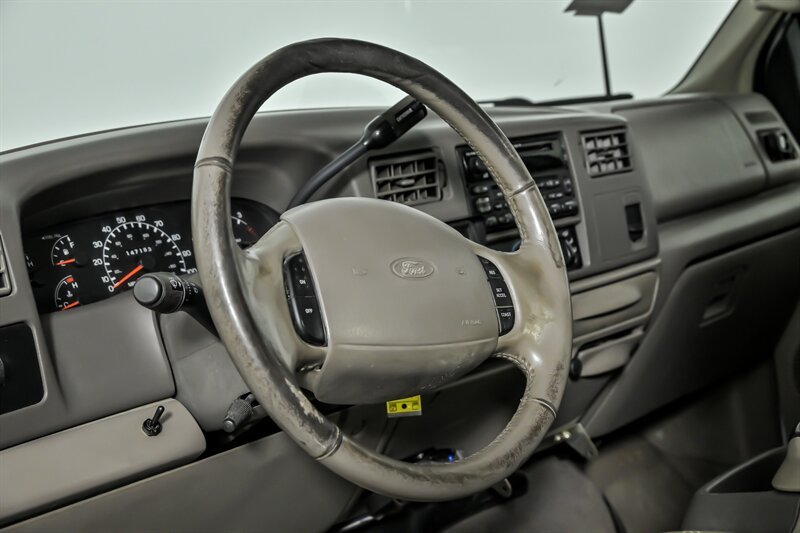 2000 Ford F-350 Super Duty LARIAT - Photo 21