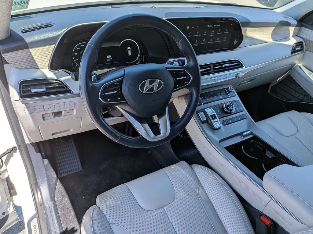 Used 2022 White Hyundai Limited image 10