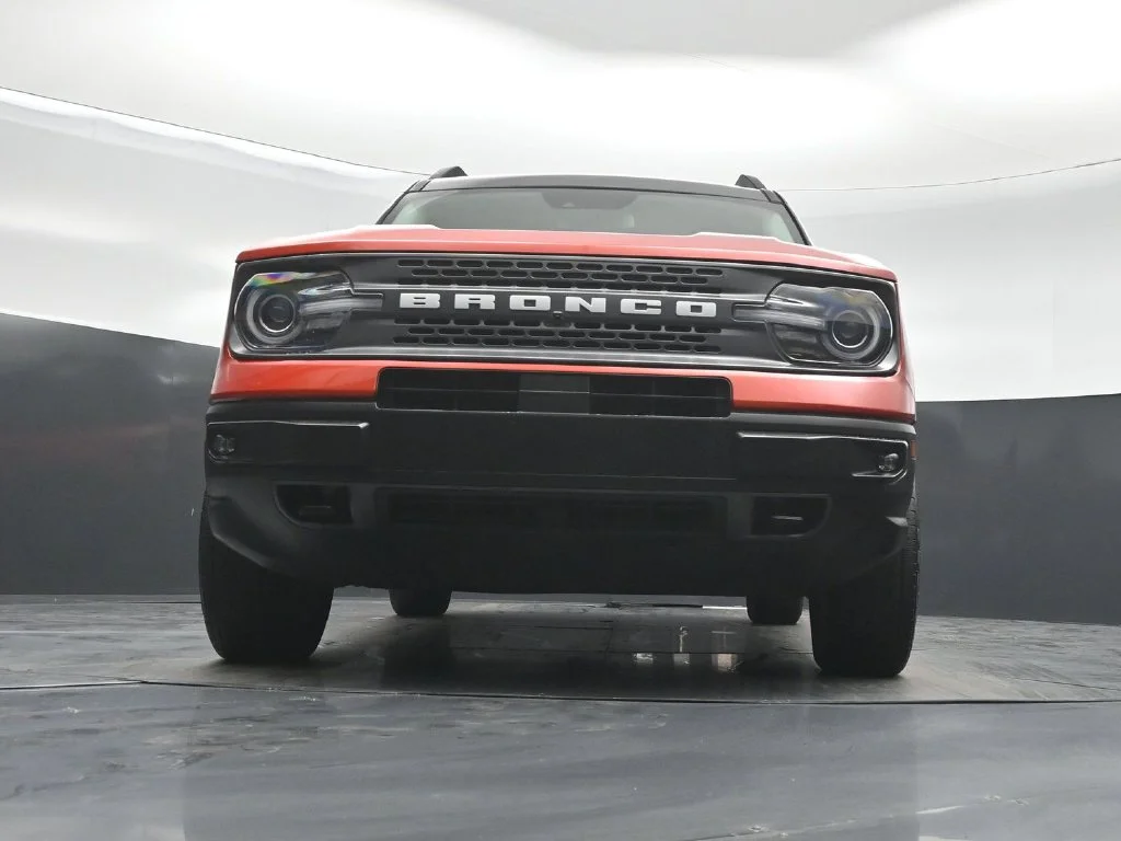 Used 2023 Red Ford Badlands image 40