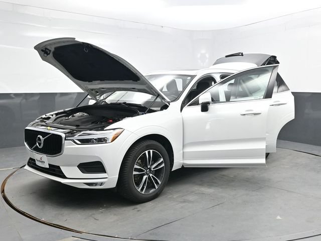 Used 2021 White Volvo T6 Momentum image 56