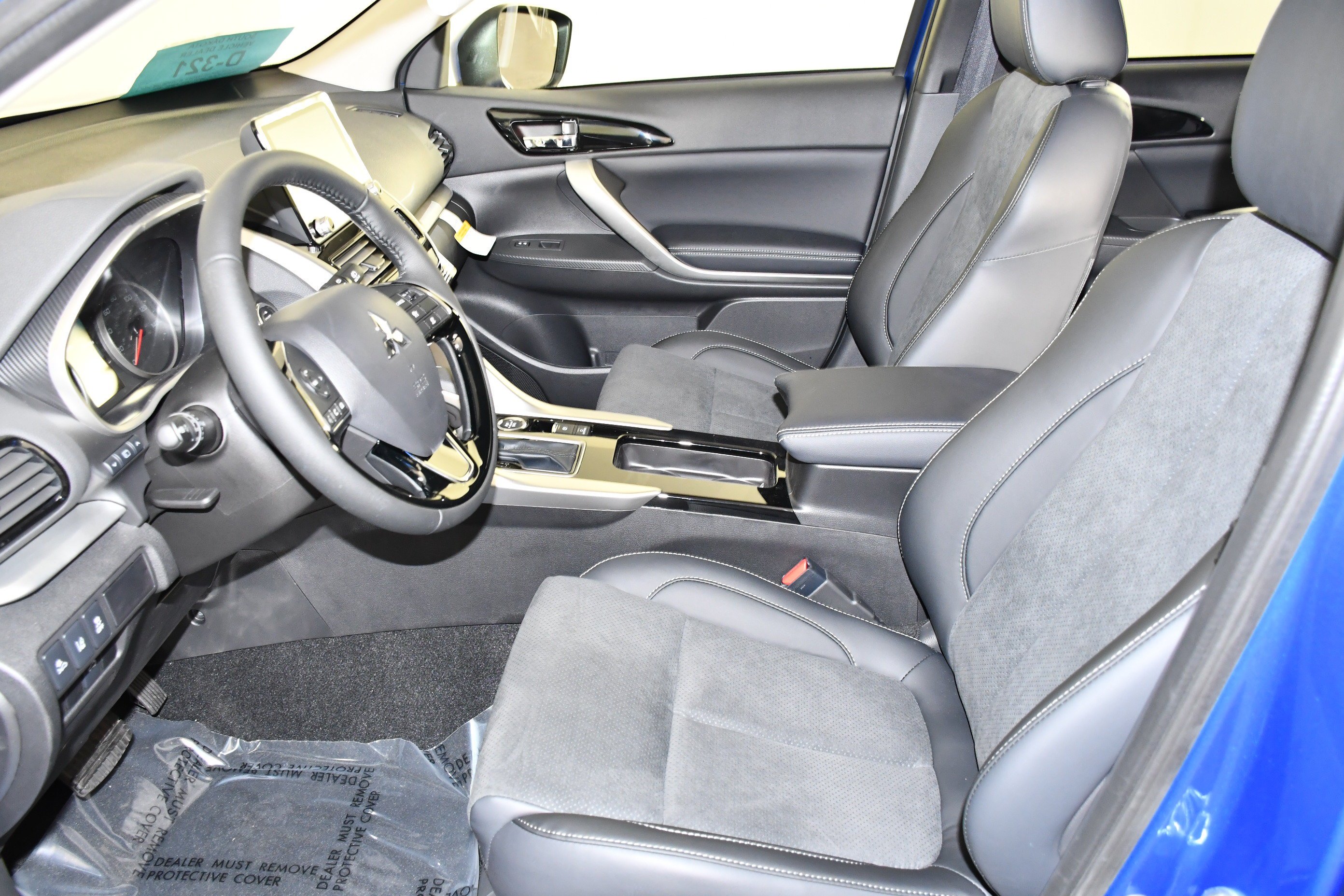 New 2026 Lightning Blue Metallic Mitsubishi SE image 14