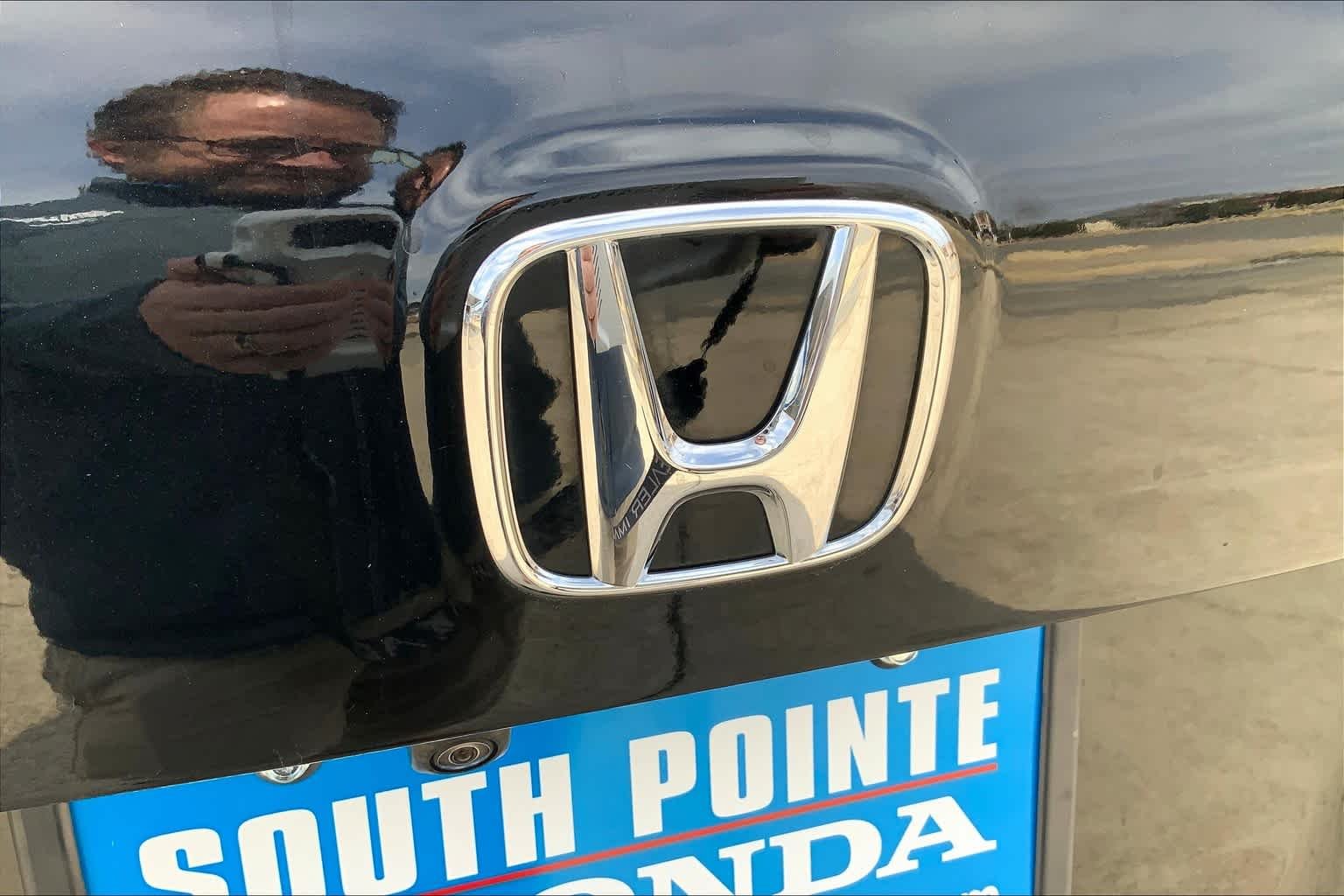 Used 2017 Crystal Black Pearl Honda Elite image 29