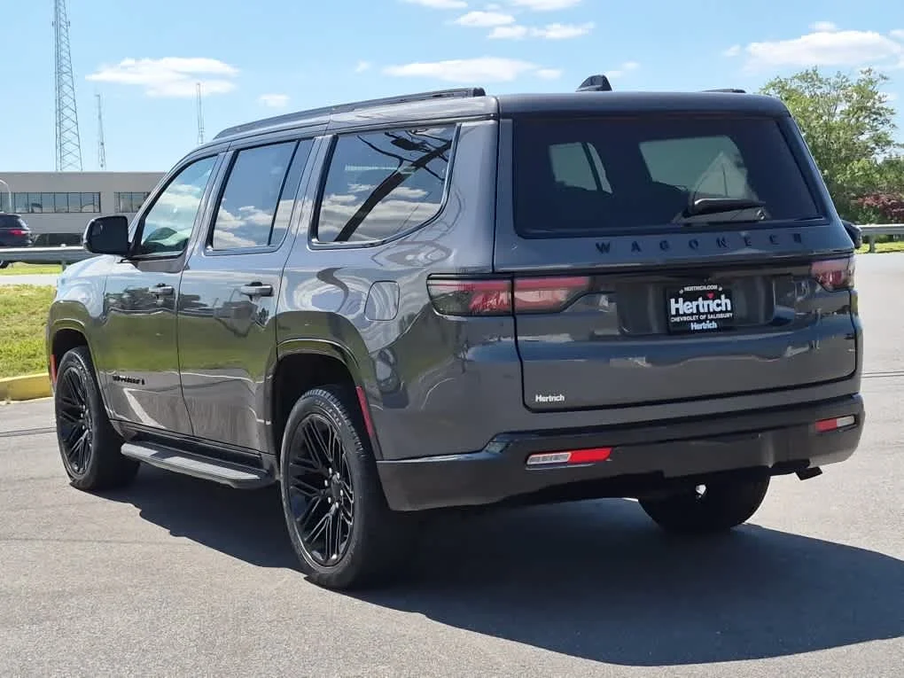 Used 2024 Baltic Gray Metallic Clearcoat Jeep Series II Carbide image 4