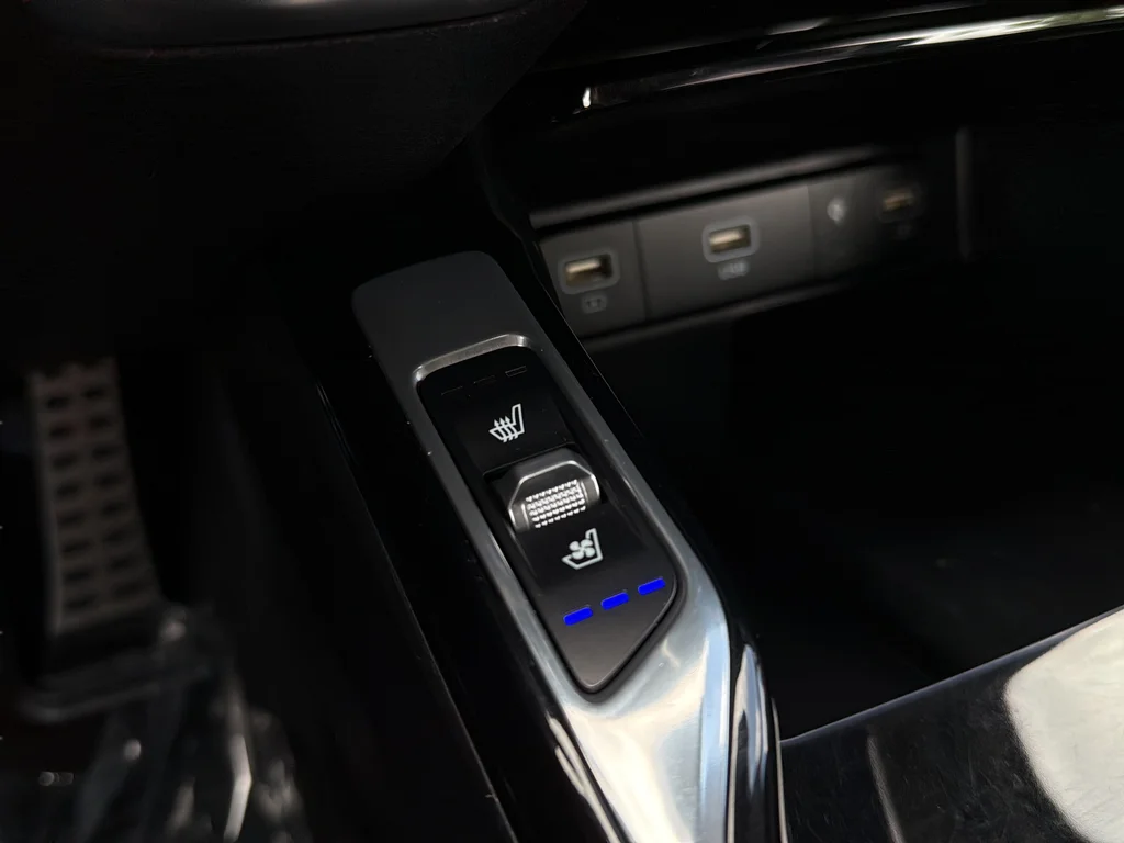 Used 2021 Everlasting Silver Kia SX Prestige X-Line image 32