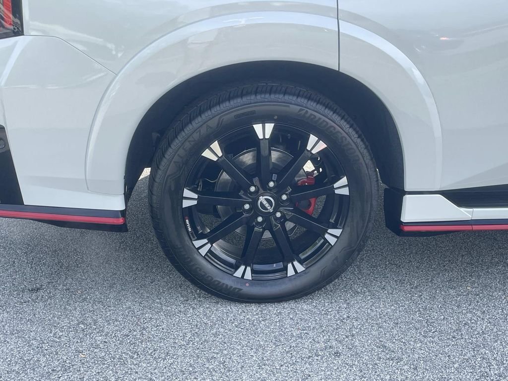 New 2026 White Nissan NISMO image 7