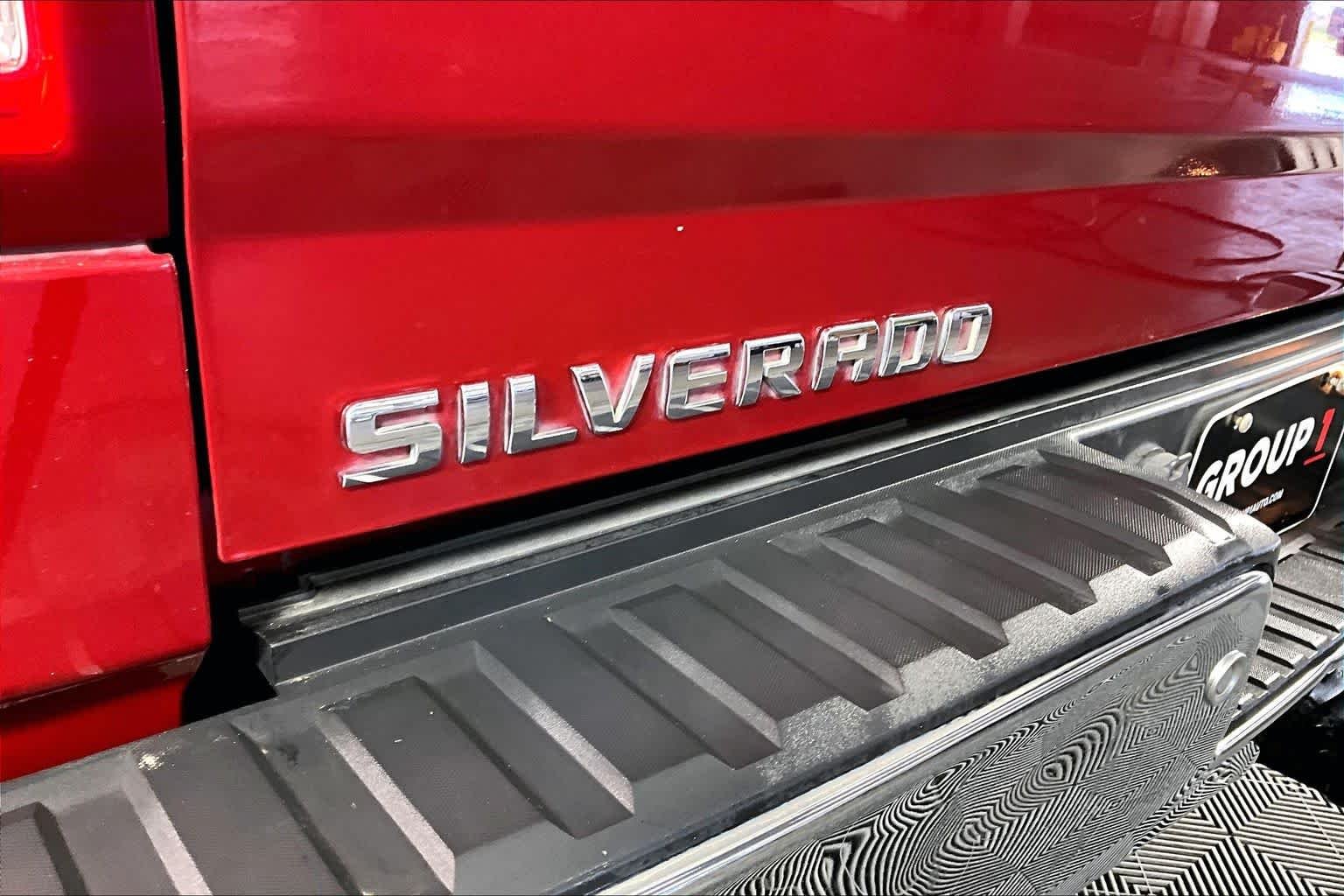 Used 2018 Cajun Red Tintcoat Chevrolet LTZ image 29