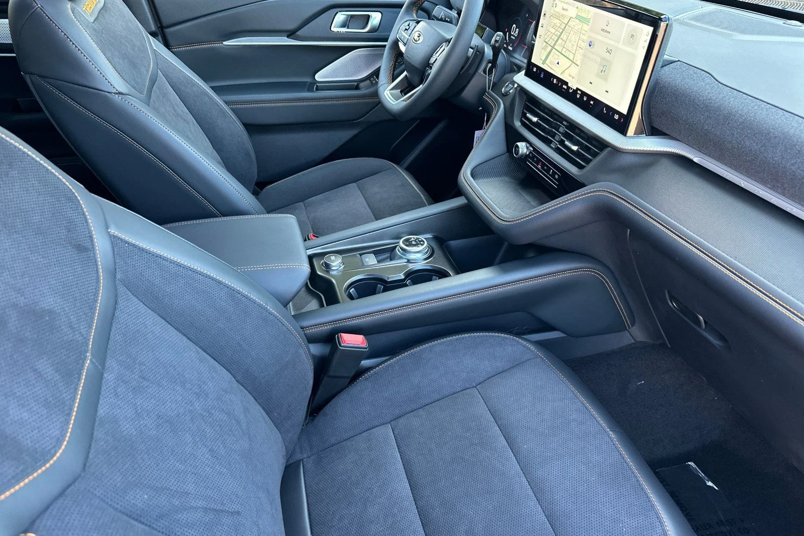 New 2026 Carbonized Gray Metallic Ford Tremor® image 13