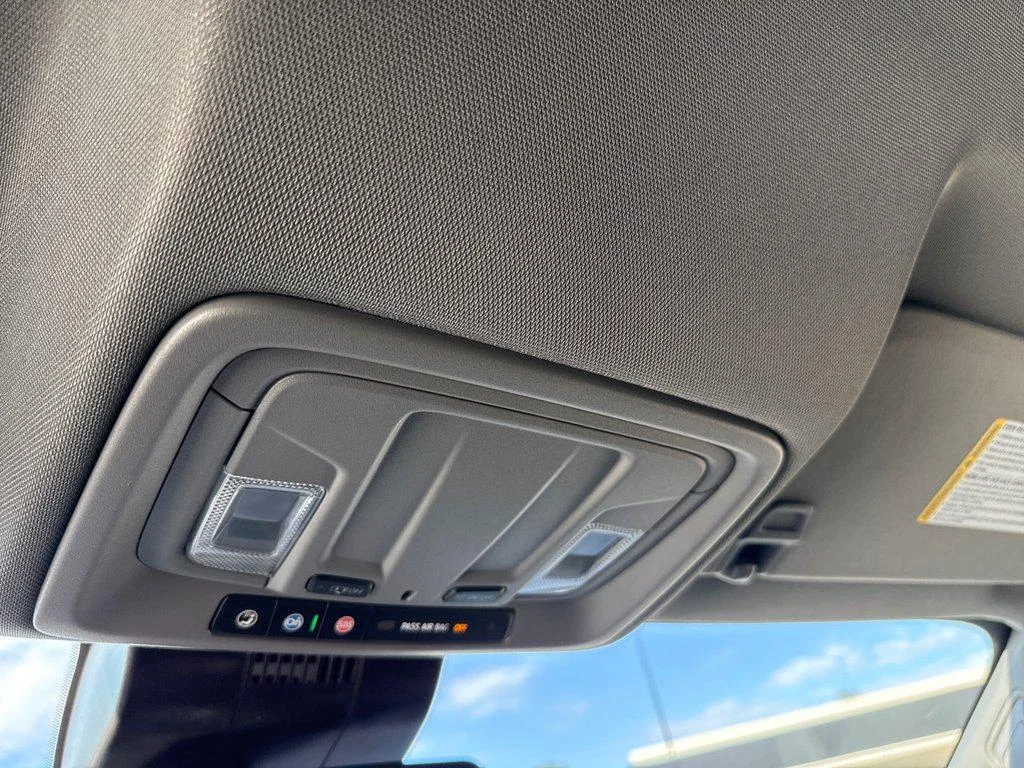 Used 2025 Onyx Black GMC 