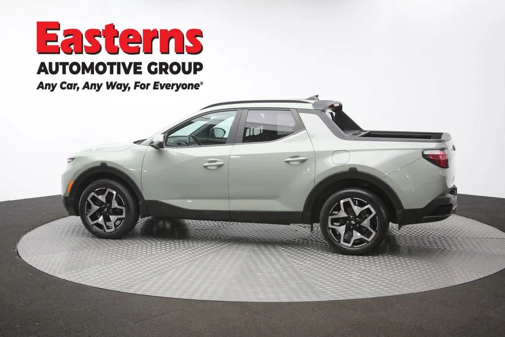 Used 2022 Green Hyundai Limited image 55