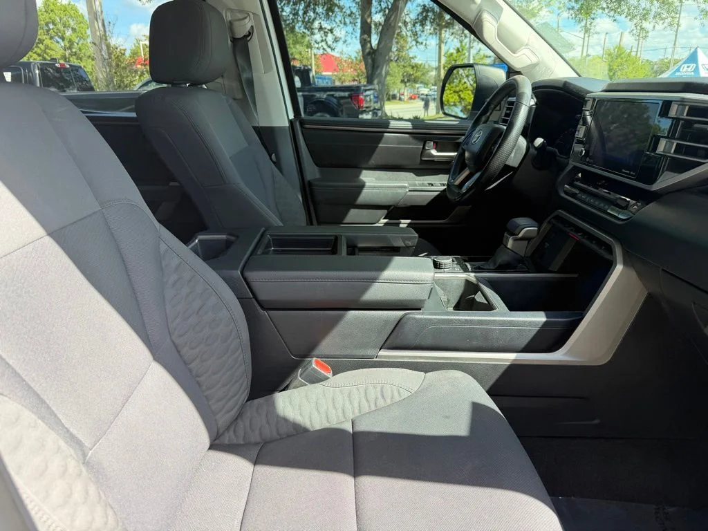 2024 Toyota Tundra SR5 - Photo 8