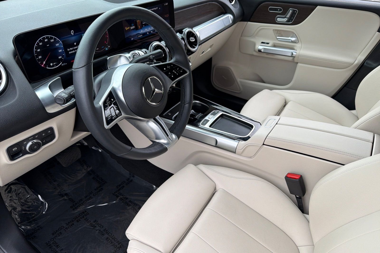 Certified Used 2026 Black Mercedes-Benz GLB 250 image 8
