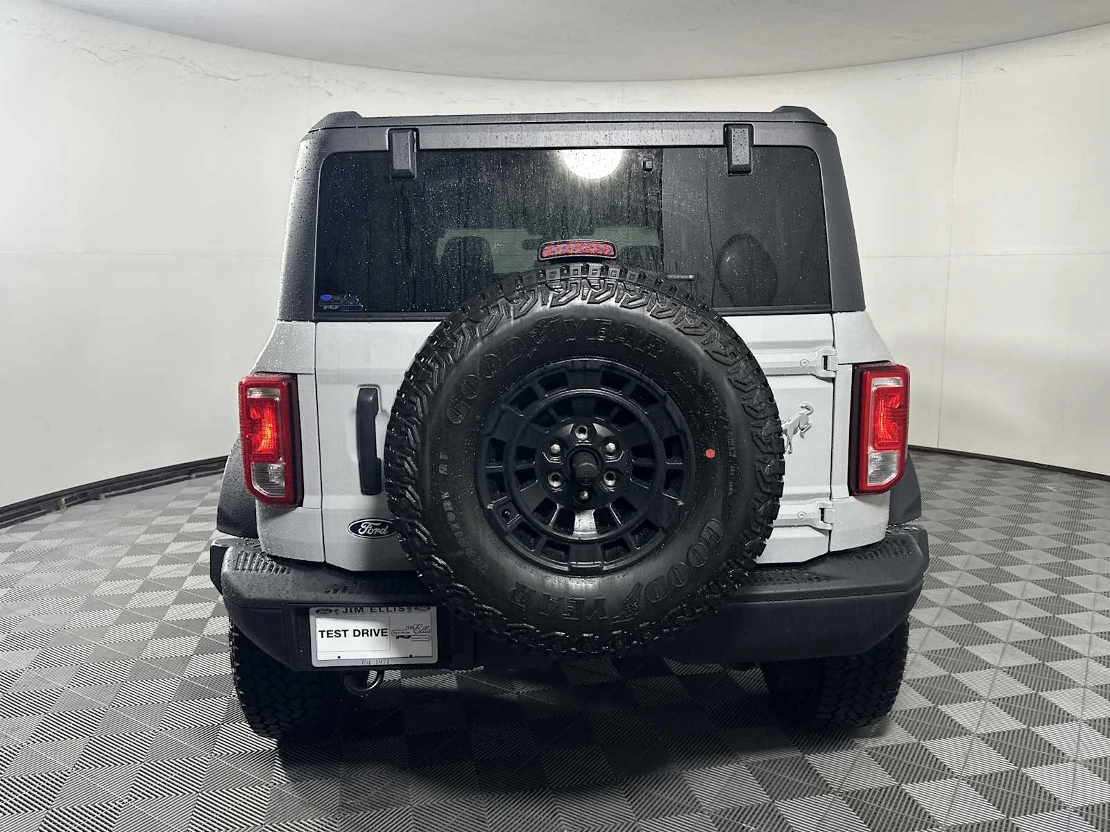 New 2026 Avalanche Gray Ford Big Bend image 7