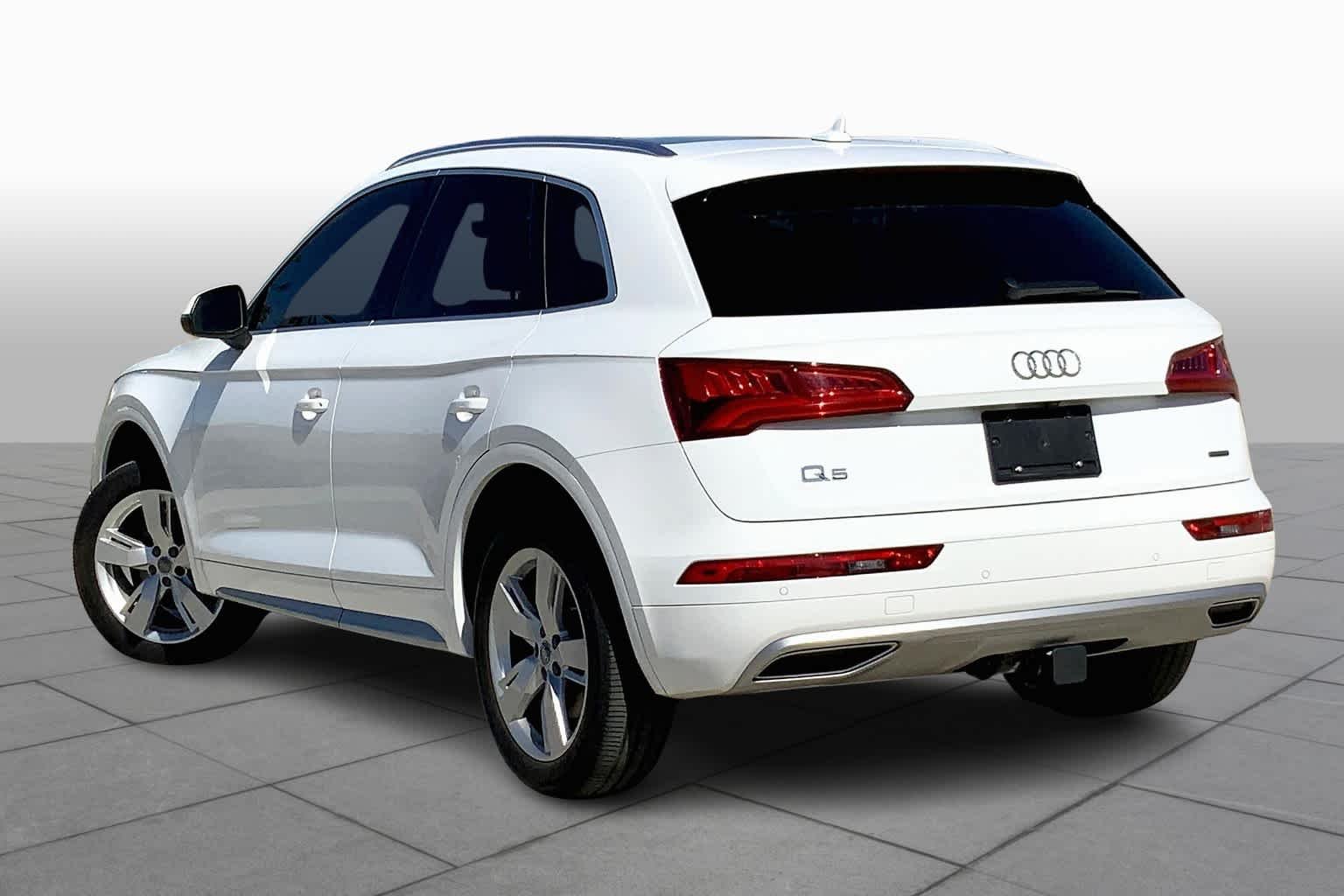 Used 2019 Ibis White Audi Premium Plus image 12