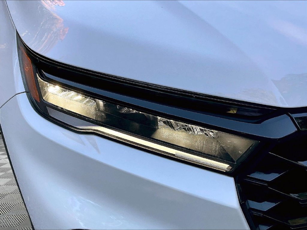 Used 2025 White Honda Black Edition image 33