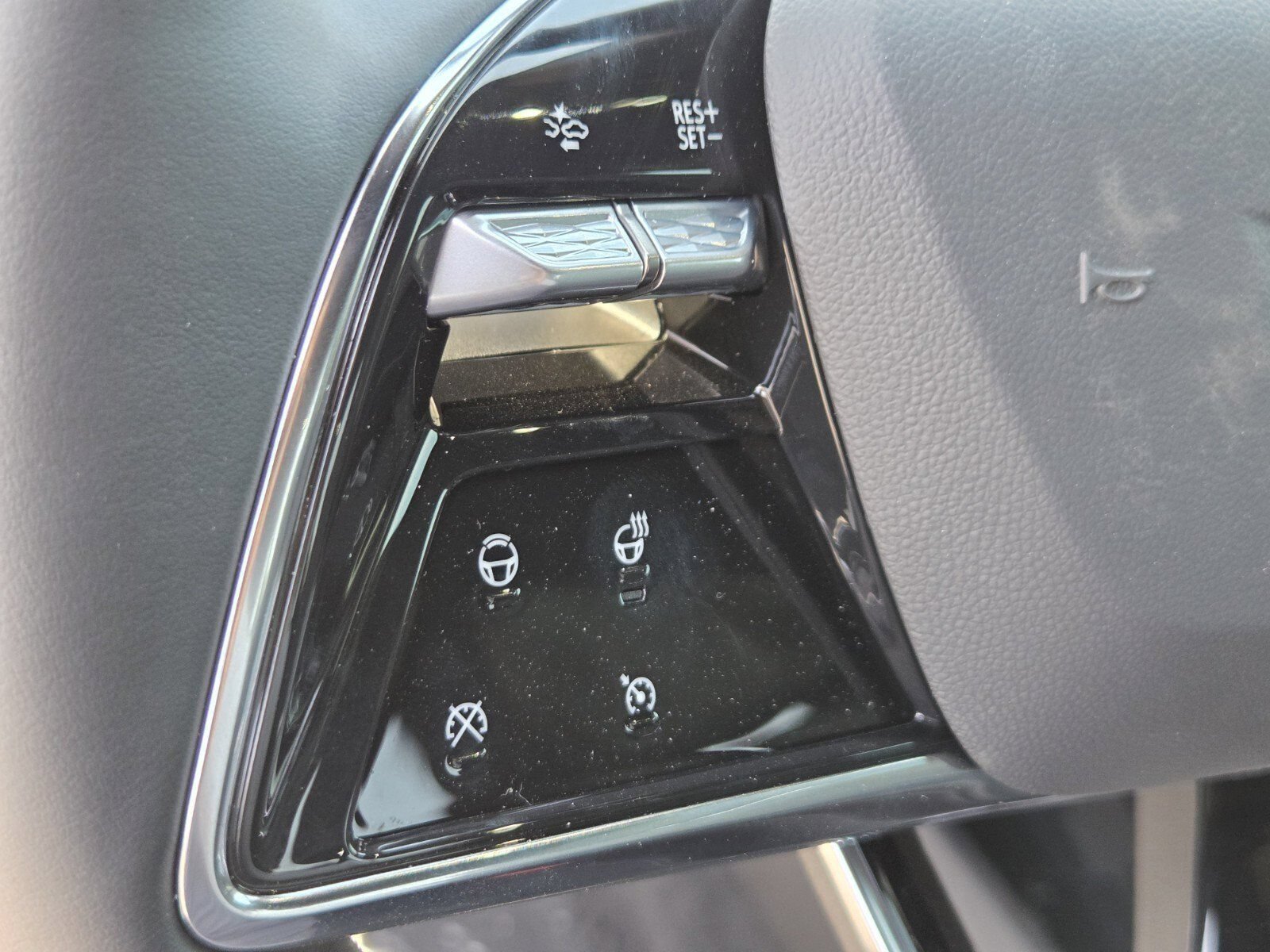 2026 Cadillac LYRIQ Premium Sport - Photo 22