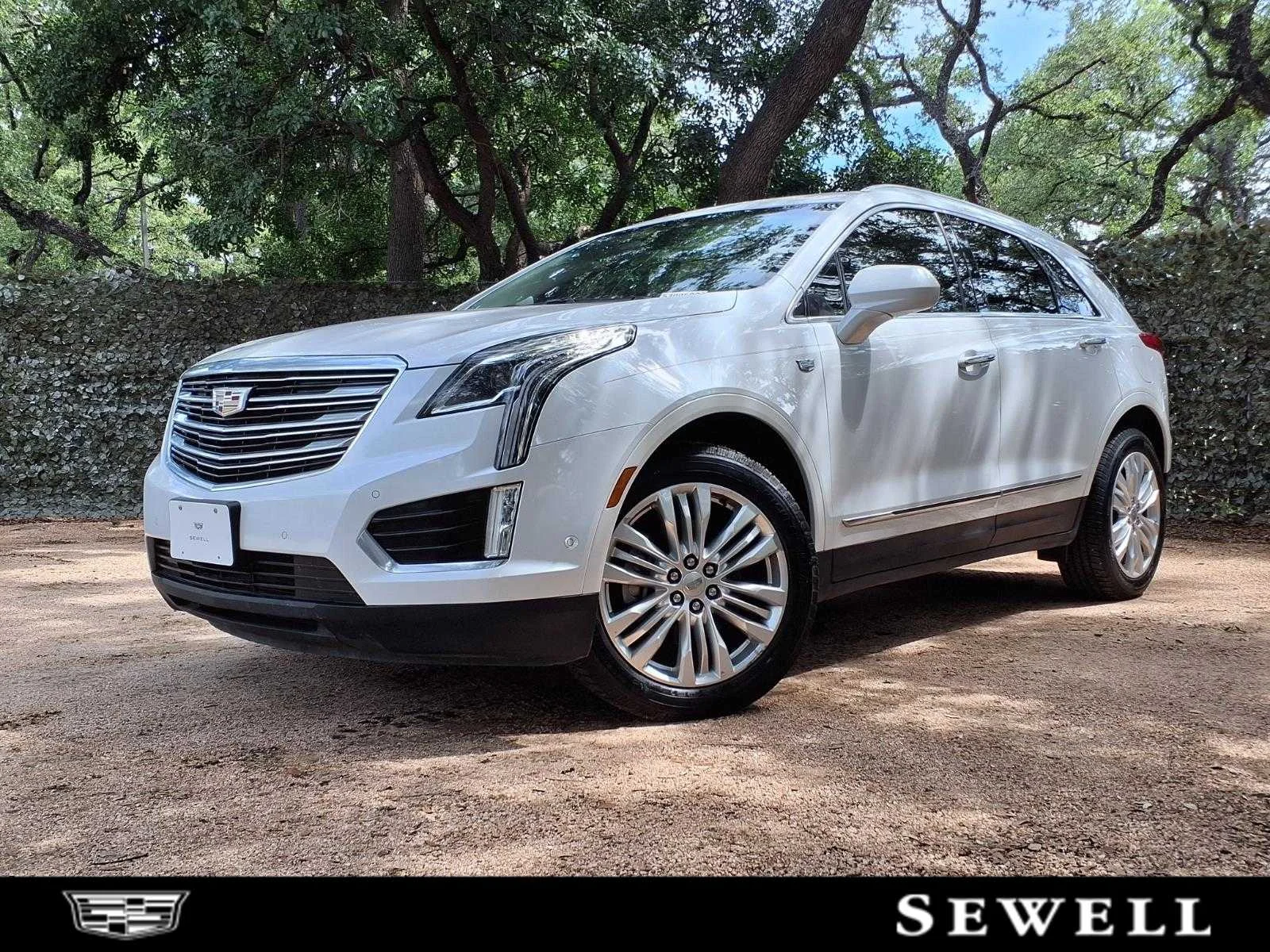 2019 Cadillac XT5 FWD Premium Luxury's photo