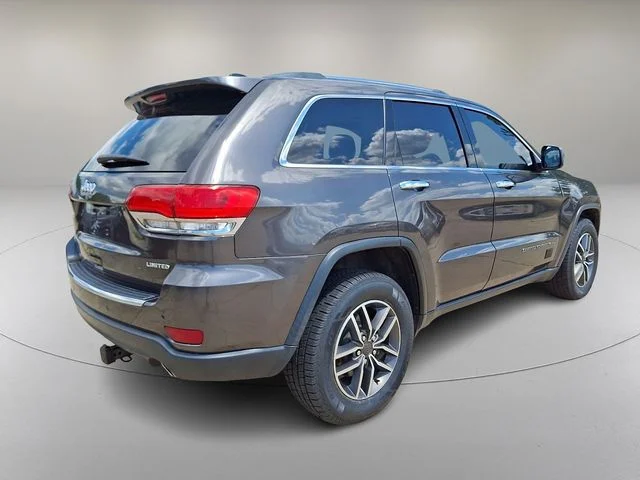 Used 2018 Gray Jeep Limited image 11