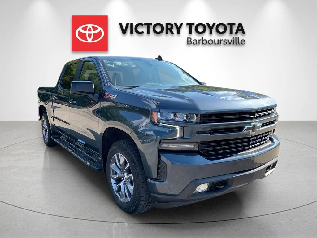 Used 2022 Gray Chevrolet RST image 5