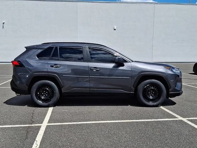 Used 2019 Gray Toyota LE image 8