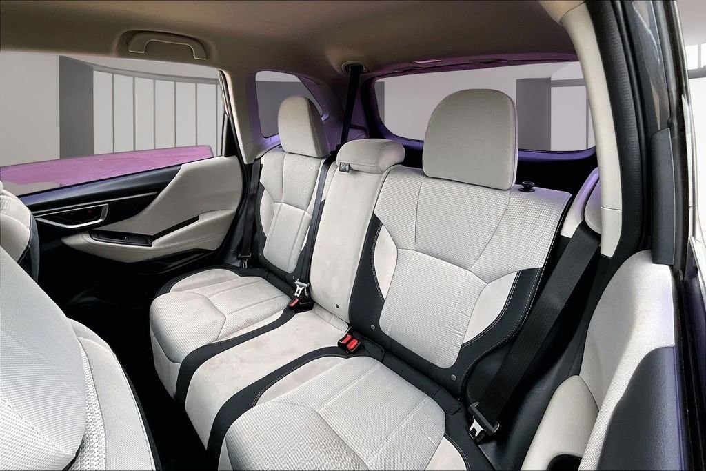 Used 2023 Gray Subaru Base image 28