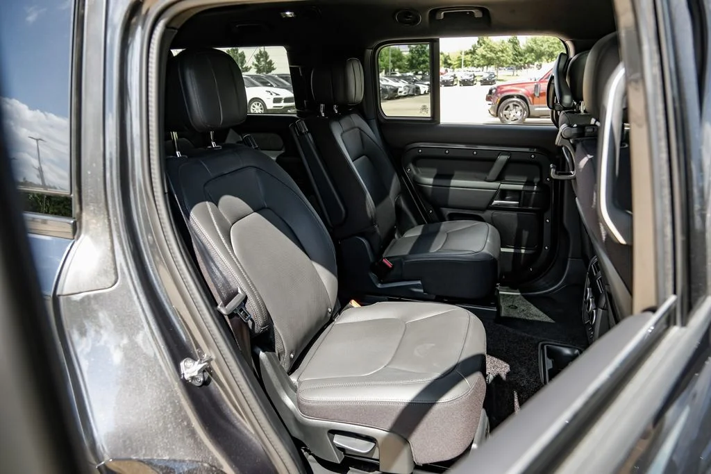2025 Land Rover Defender V8 - Photo 43