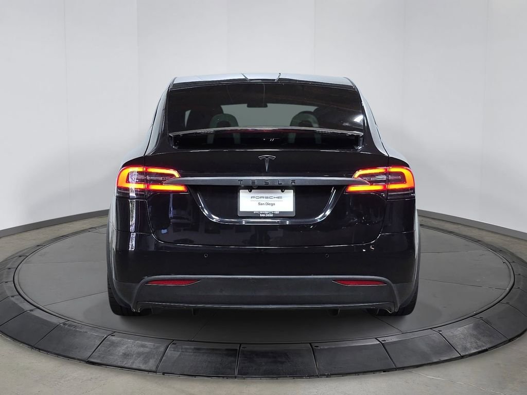 Used 2018  Tesla 75D image 6
