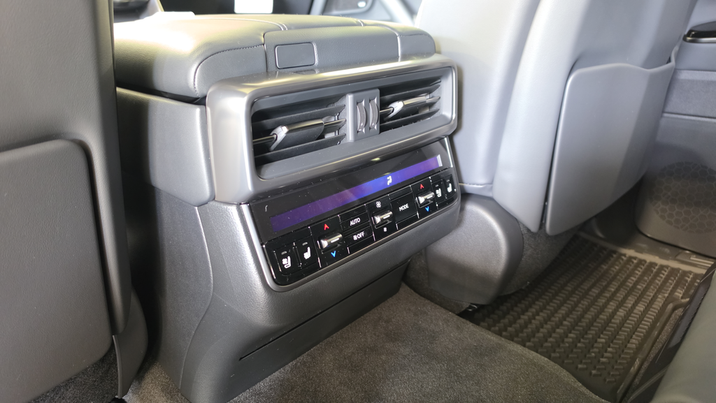New 2026 Manganese Luster Lexus  600 LUXURY image 20