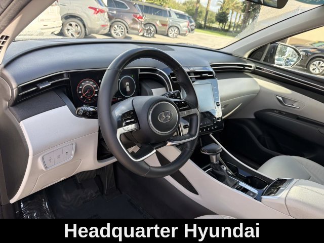 Used 2023 Silver Hyundai SEL image 12
