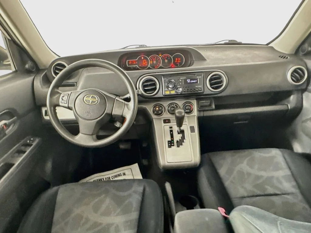 Used 2012 Blue Scion Base image 22