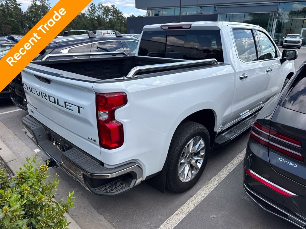 Used 2022 White Chevrolet LTZ image 3