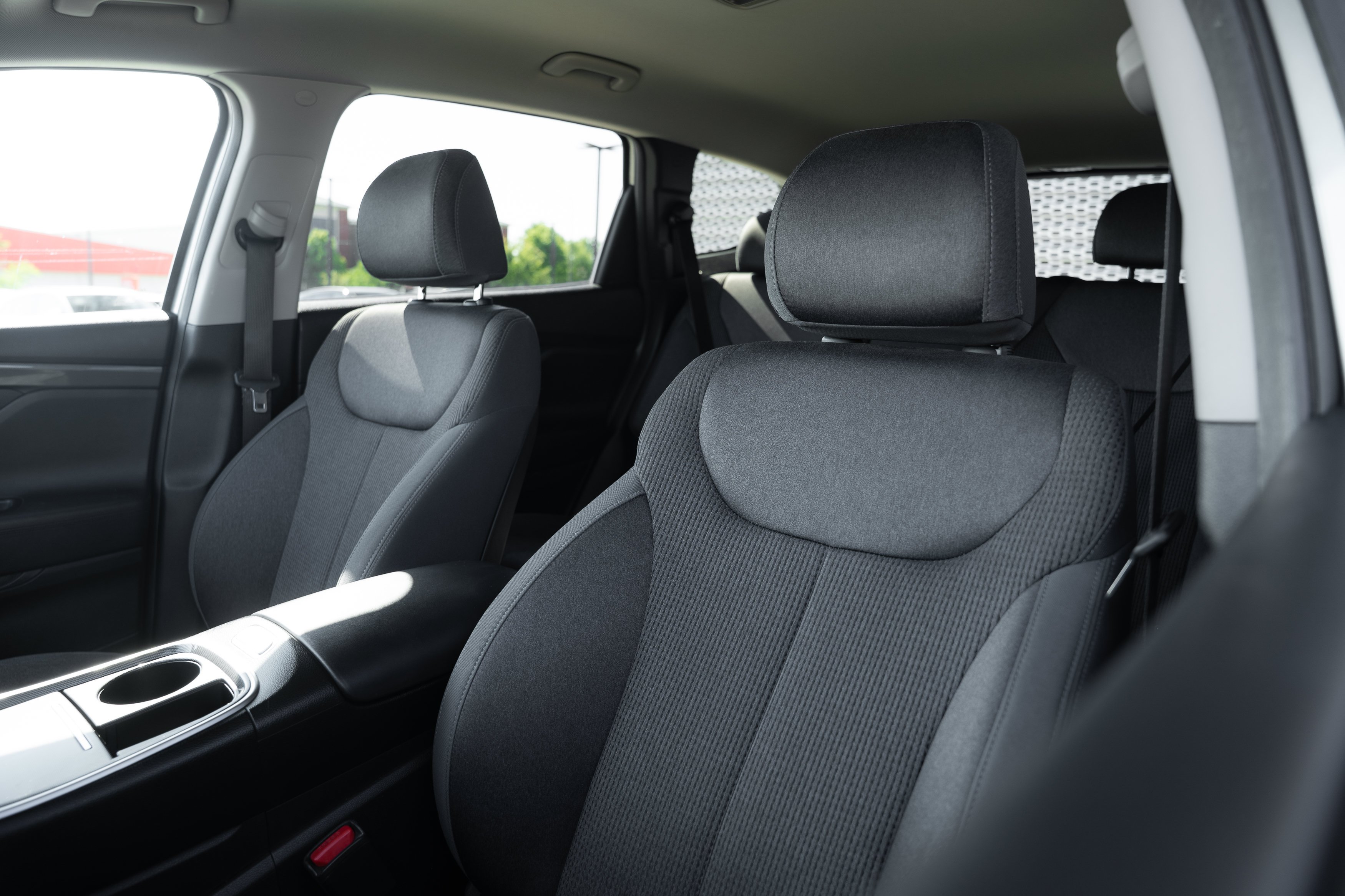 Used 2021 Shimmering Silver Hyundai SEL image 17