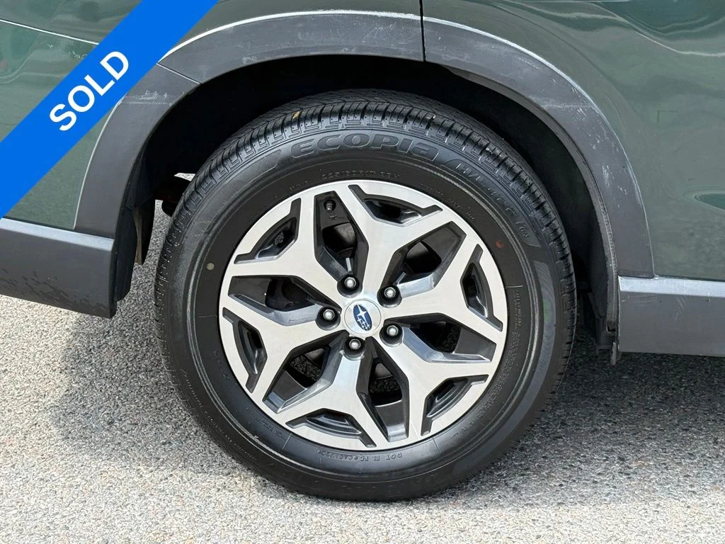 Used 2023 Green Subaru Premium image 13
